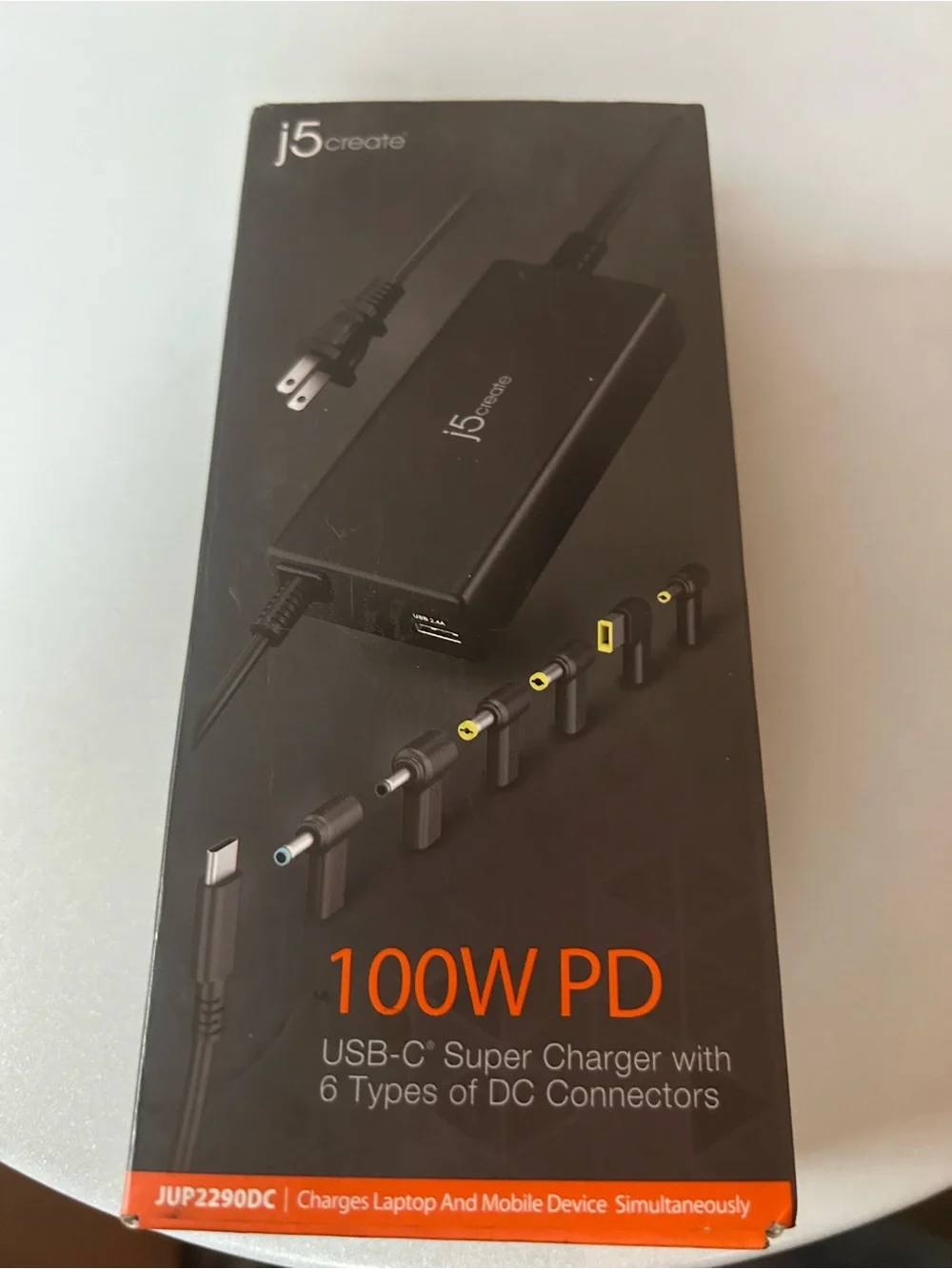 100W PD USB-C Super Charger (Black) with 6 DC Connectors